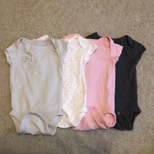 4 pack short sleeve bodysuit